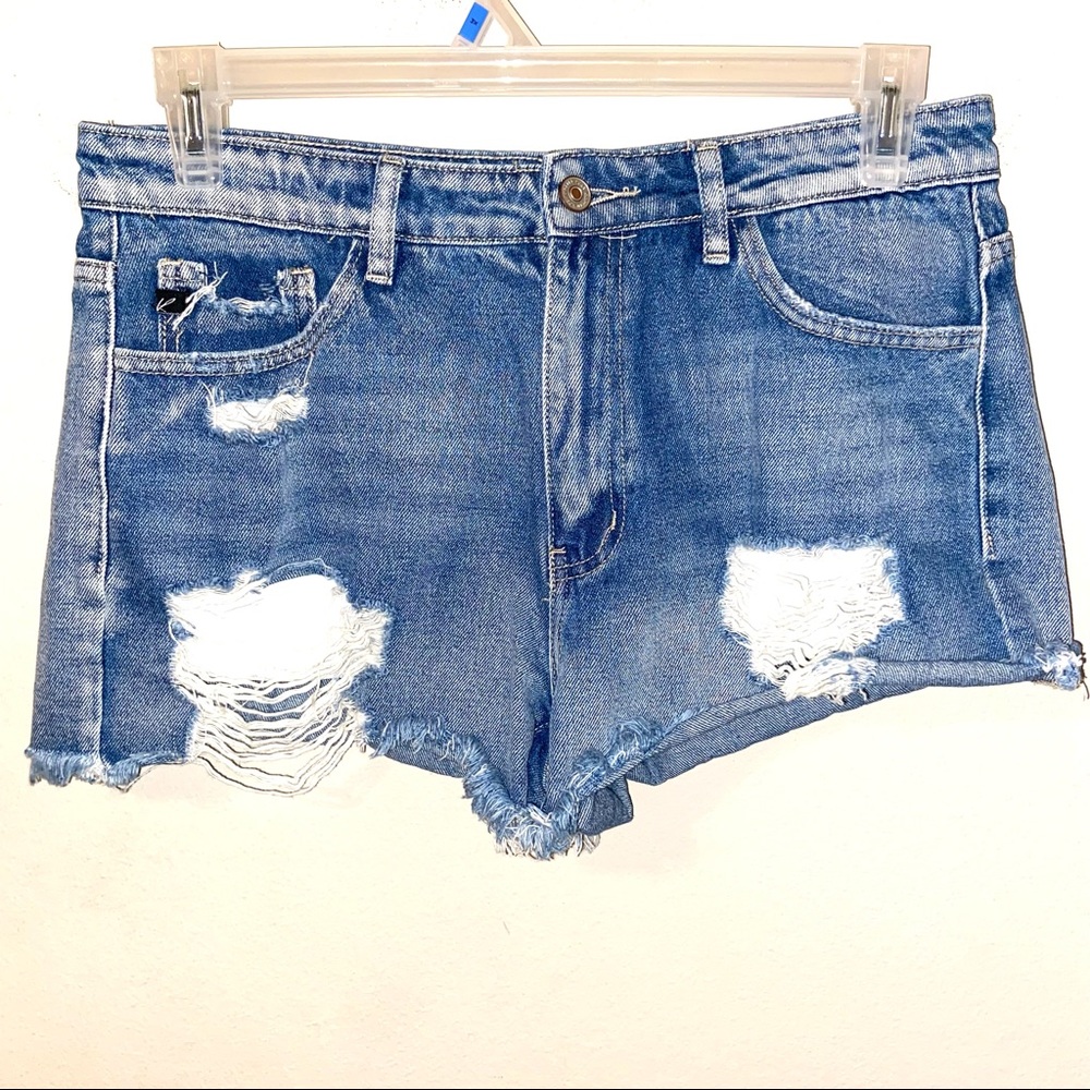 Kancan high rise distressed denim jeans shorts fraying size Large medium wash